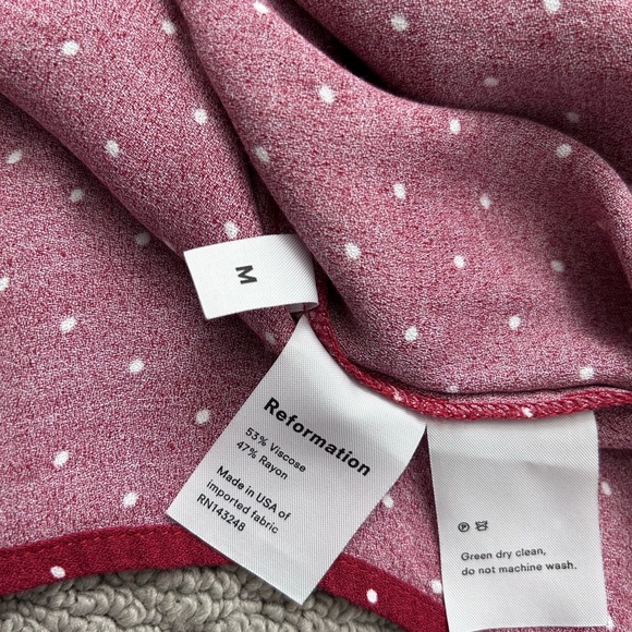 Reformation Polka Dot Slip Dress
Mini
Red White
$198
Y2K
90’s
Lightweight
M - Picture 3 of 8